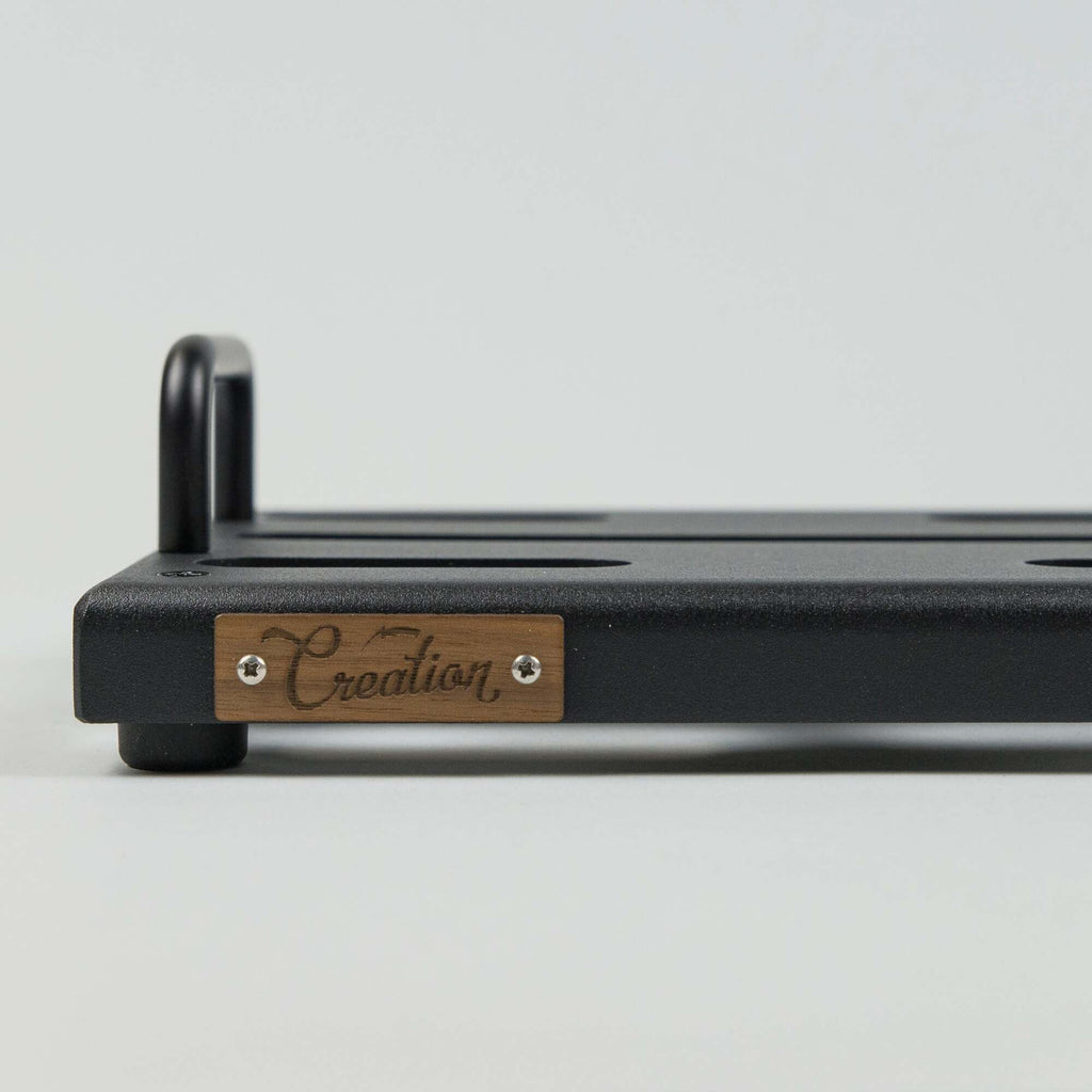 Creation Music Company Aero Series 17x7 Pedalboard Matte Black with Soft Case