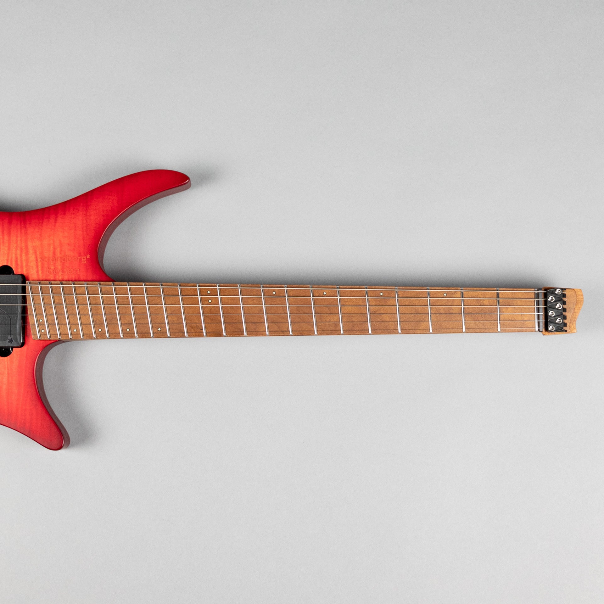 strandberg* Boden Original N2.6 Sunset Coral Burst Satin – Carlton