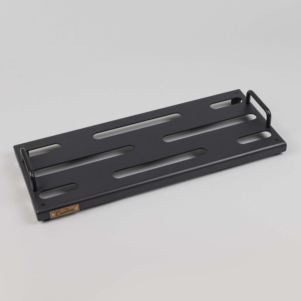 Creation Music Company Aero Series 17x7 Pedalboard Matte Black with Soft Case