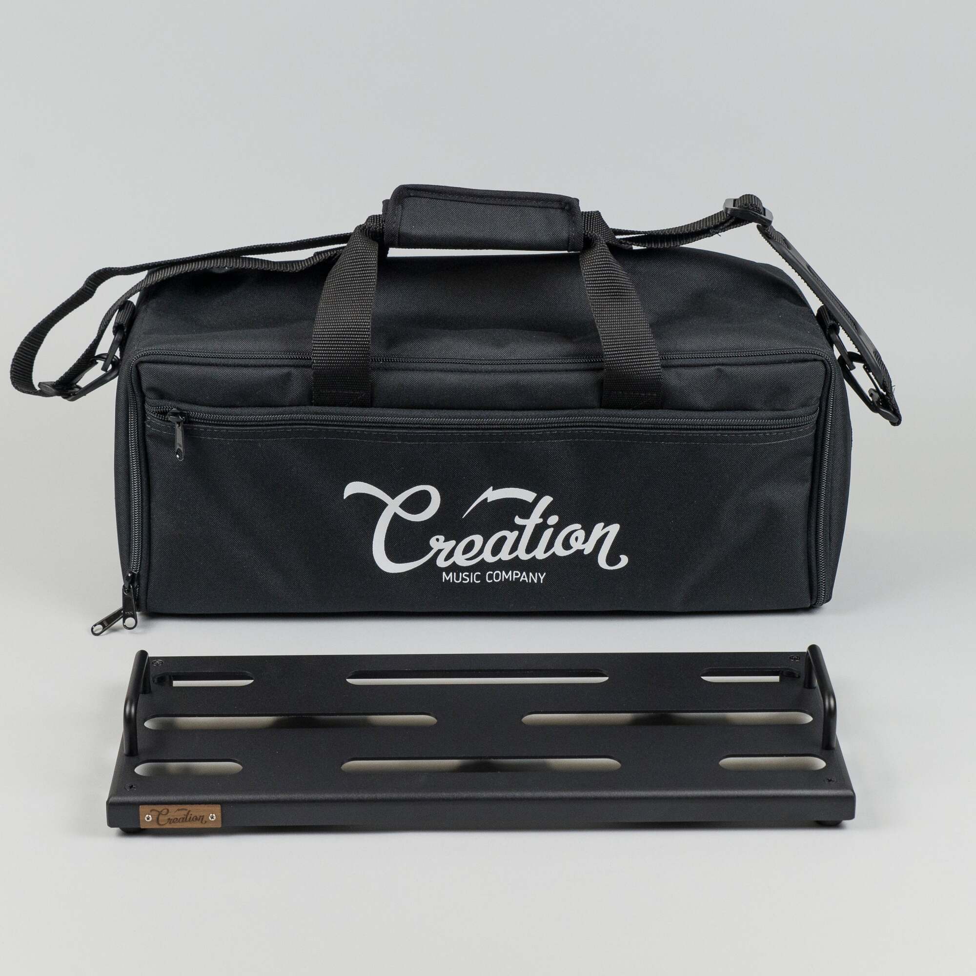 Creation Music Company Aero Series 17x7 Pedalboard Matte Black with Soft Case
