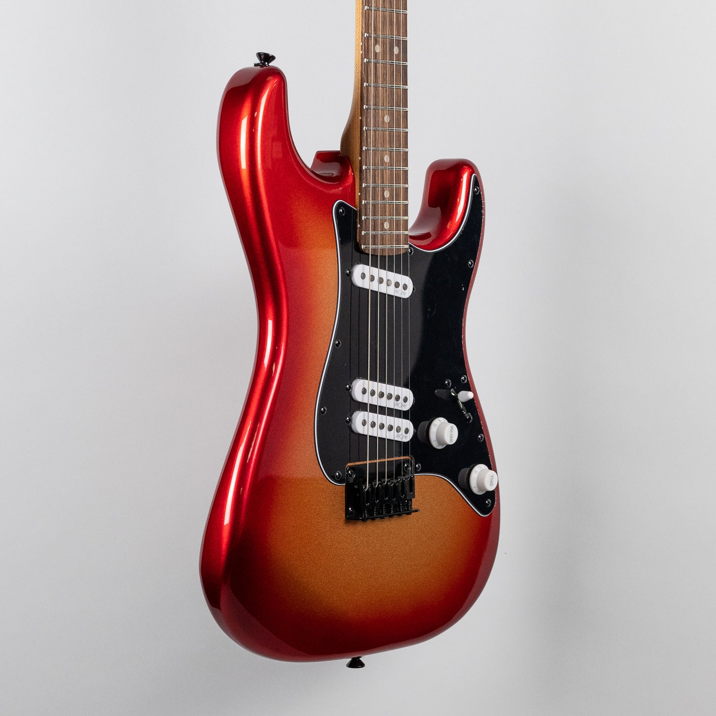Squier Contemporary Stratocaster Special HT in Sunset Metallic