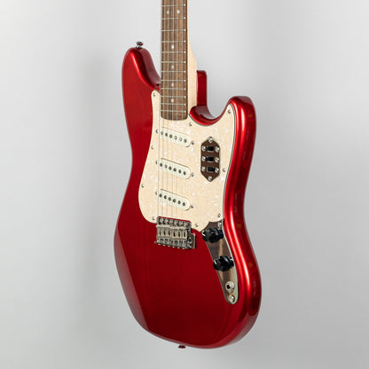 Squier Paranormal Cyclone in Candy Apple Red