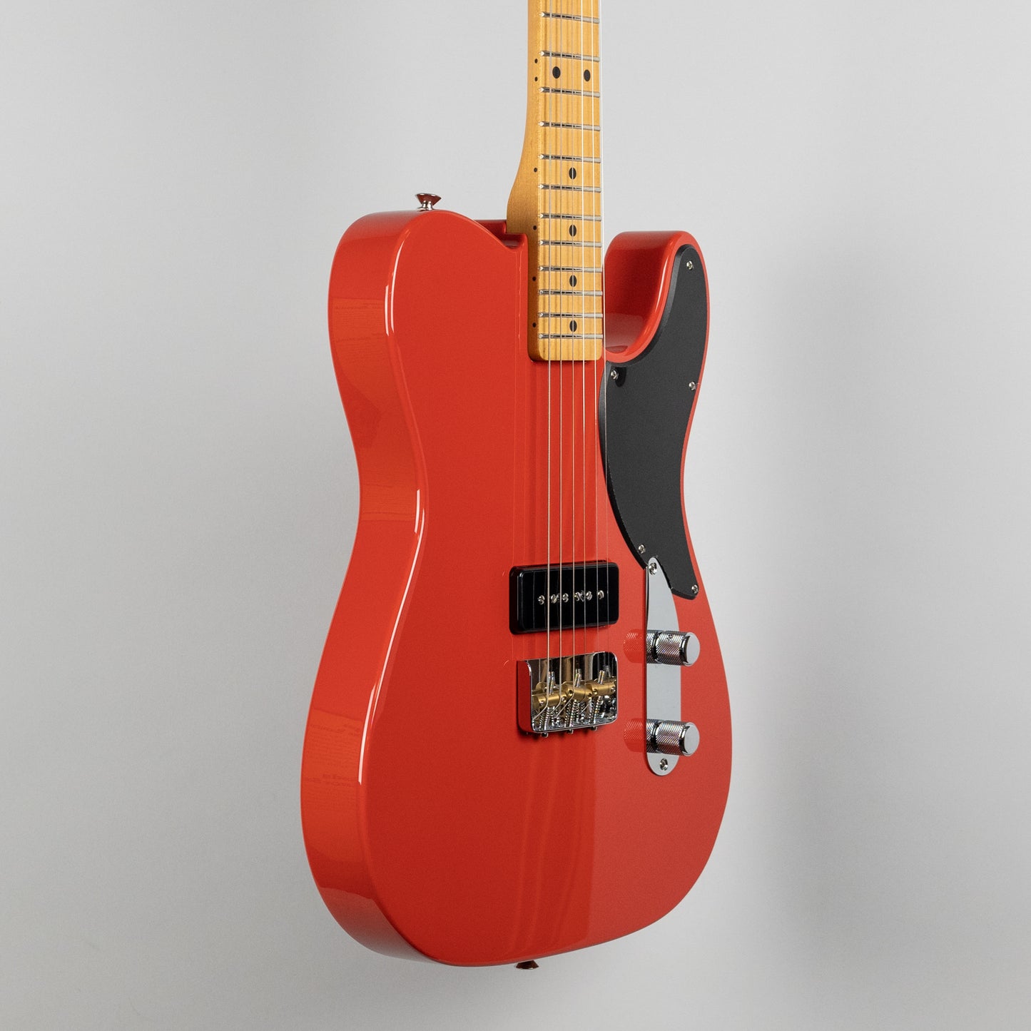 Fender Noventa Telecaster in Fiesta Red (MX21094163)