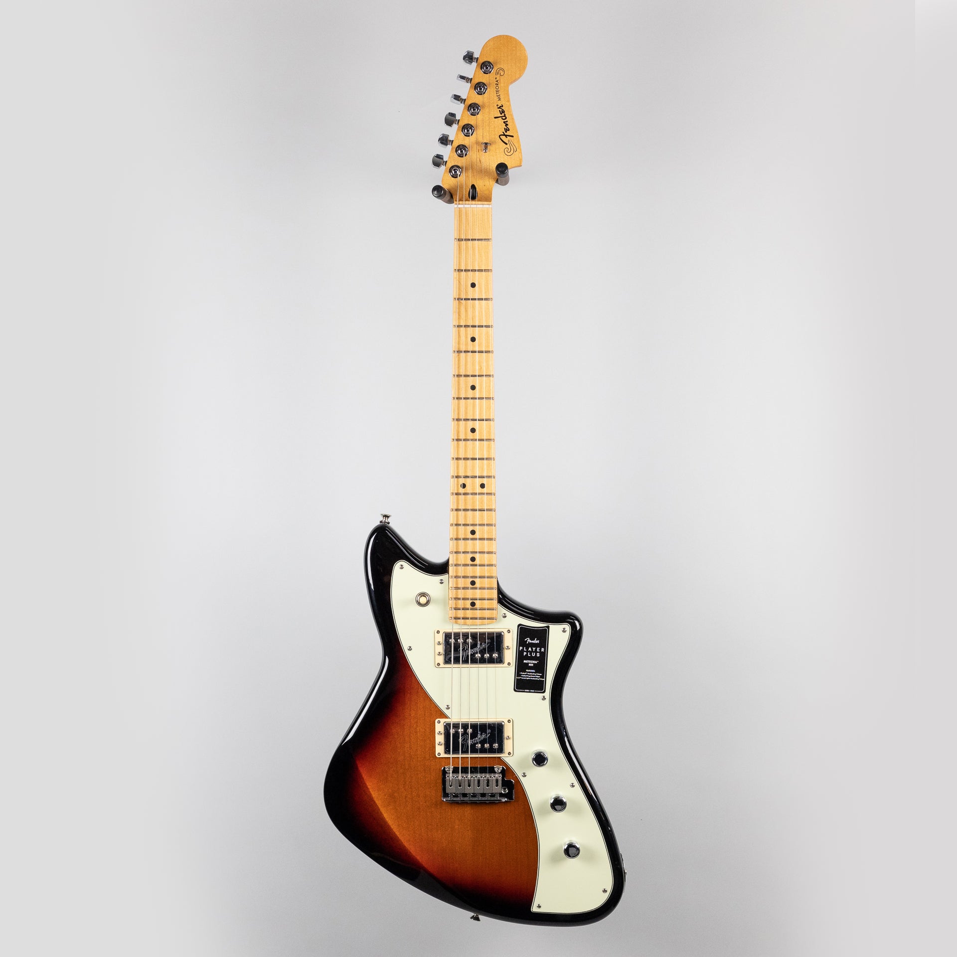 Fender Player Plus Meteora HH in 3-Color Sunburst (MX22005615)