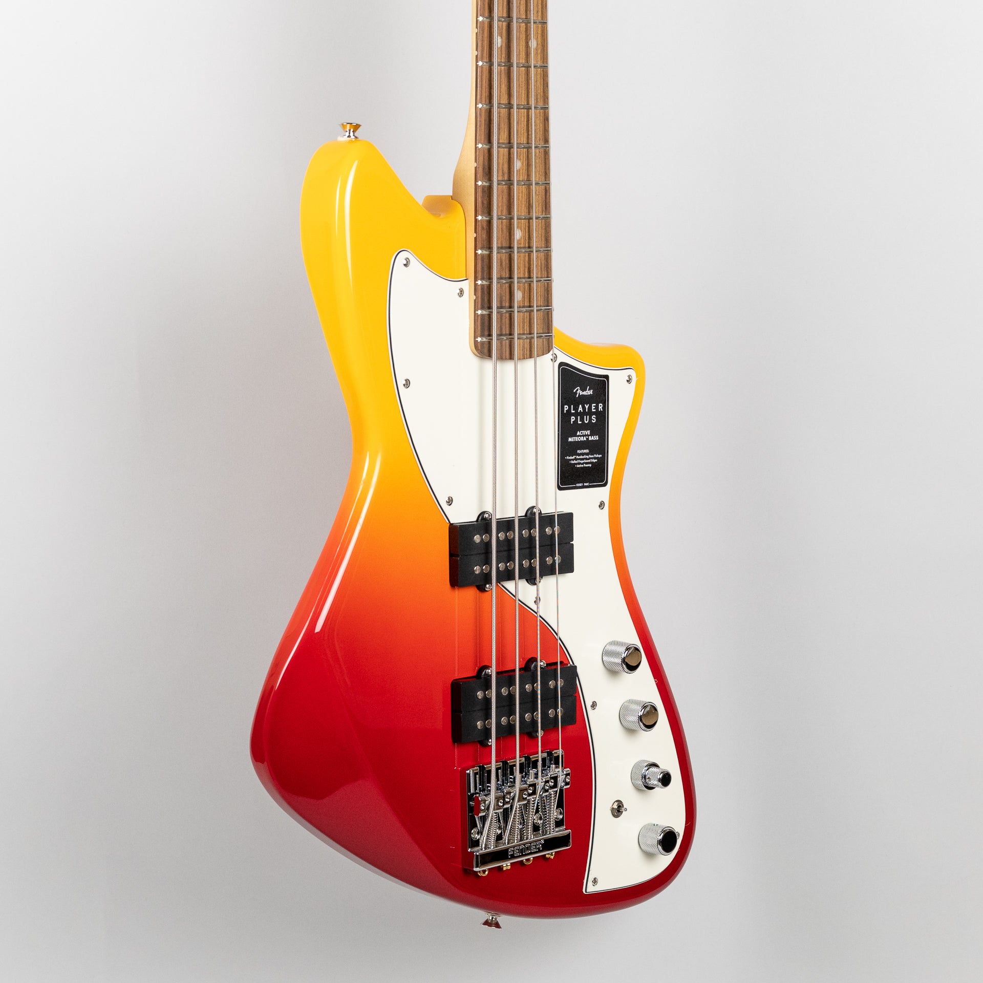 Fender Player Plus Active Meteora Bass in Tequila Sunrise (MX22013029)