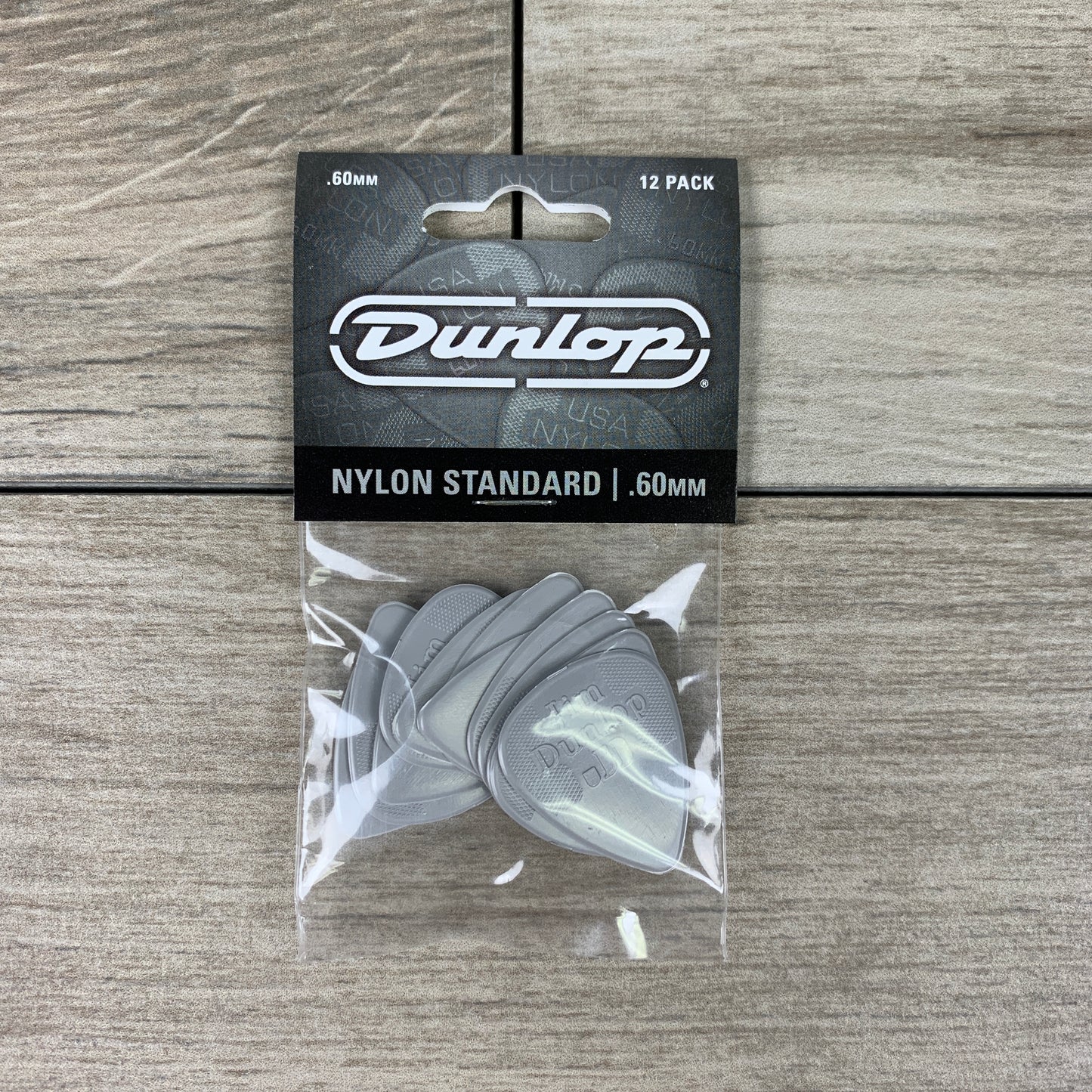 Dunlop Nylon Standard Picks, 12-Pack, 0.60mm