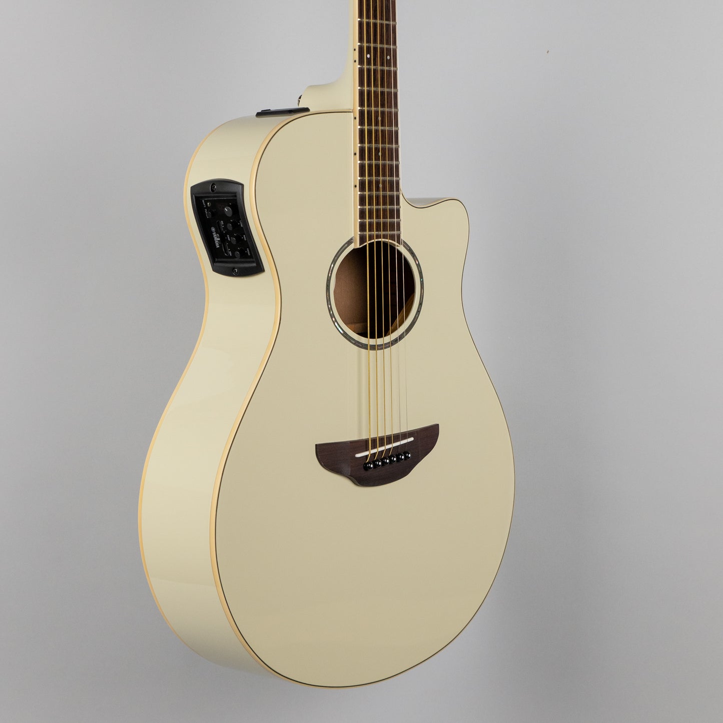 Yamaha APX600 Acoustic Electric Guitar Vintage White