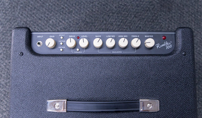 Fender Rumble 100 (V3) - Black/Silver Bass combo amp