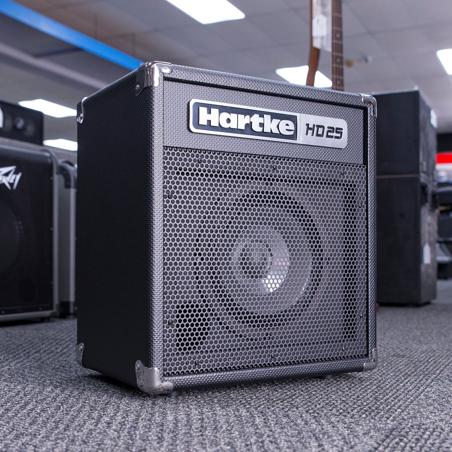 Hartke HD25 - 25 Watt Bass Combo Amp w/8" Driver