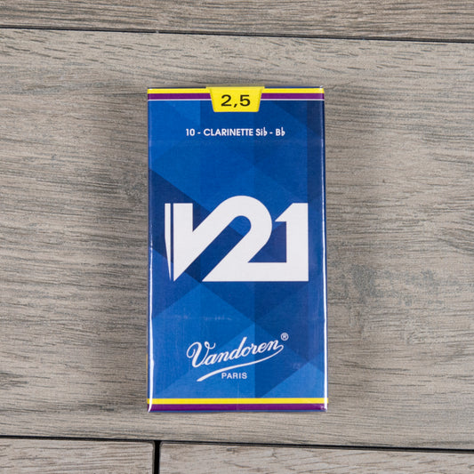 Vandoren V21 Bb Clarinet Reeds Strength 2.5 (Box of 10)