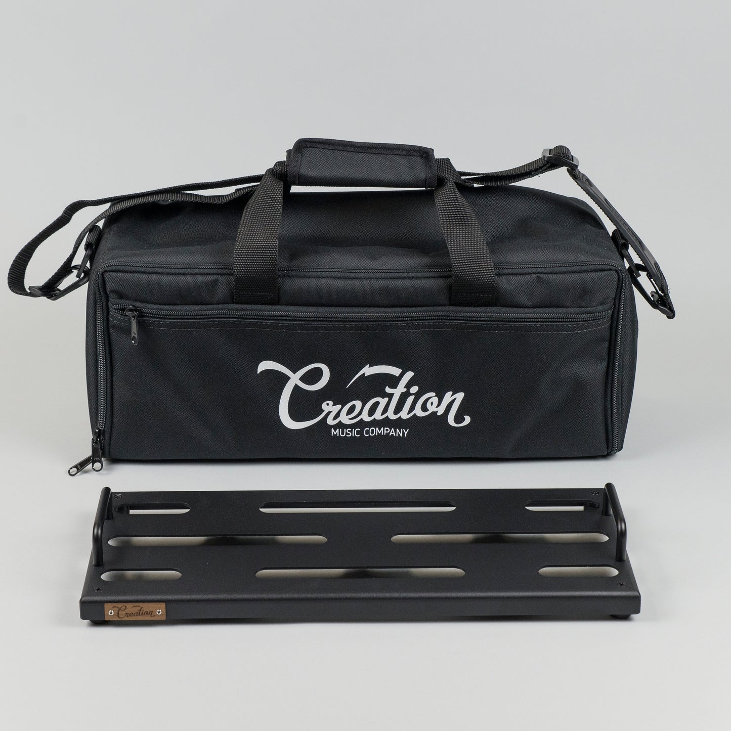 Creation Music Company Aero Series 17x7 Pedalboard Matte Black with Soft Case